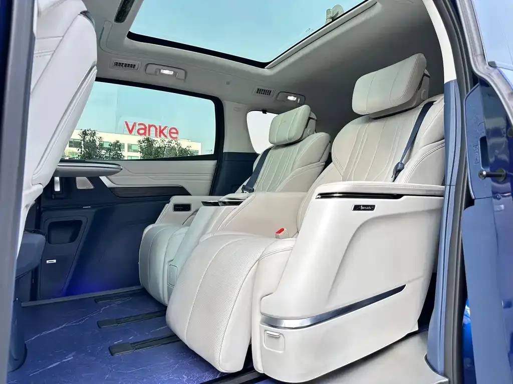 Buick Century 2024 из CN, фото 2