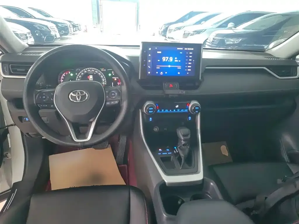 Toyota RAV4 2021 из CN, фото 3