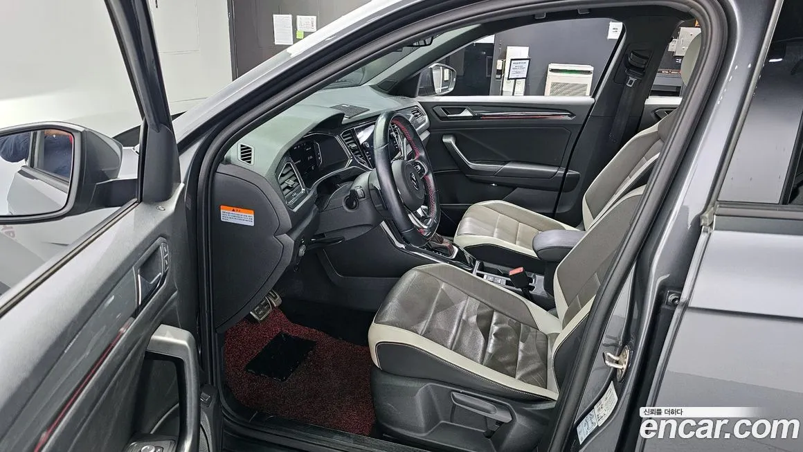 Volkswagen T-Roc 2021 из KR, фото 8