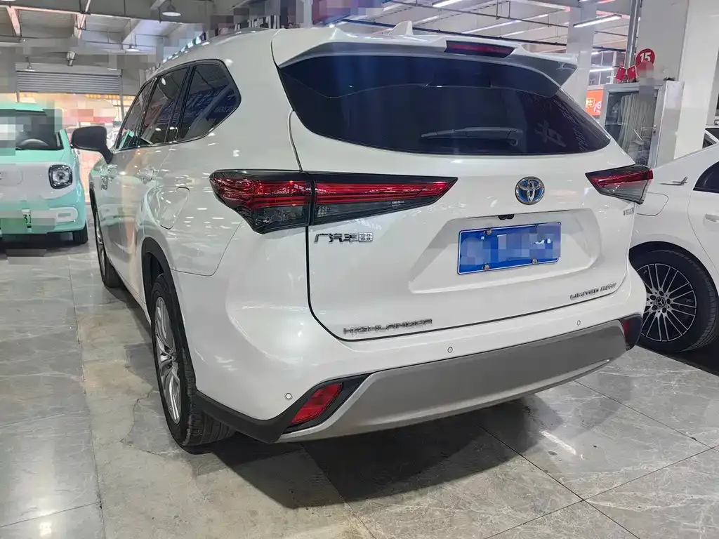 Toyota Highlander 2021 из CN, фото 2