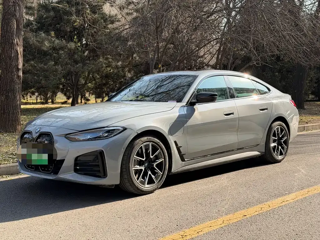 BMW i4 2025 из CN, фото 1