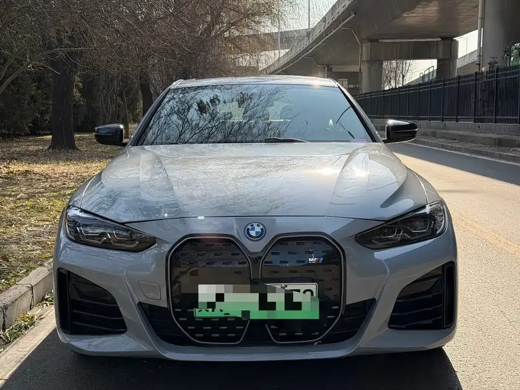 BMW i4 2025 из CN, фото 9