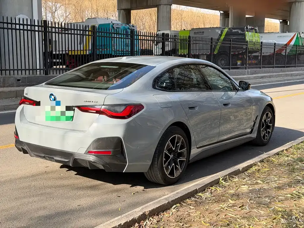 BMW i4 2025 из CN, фото 7