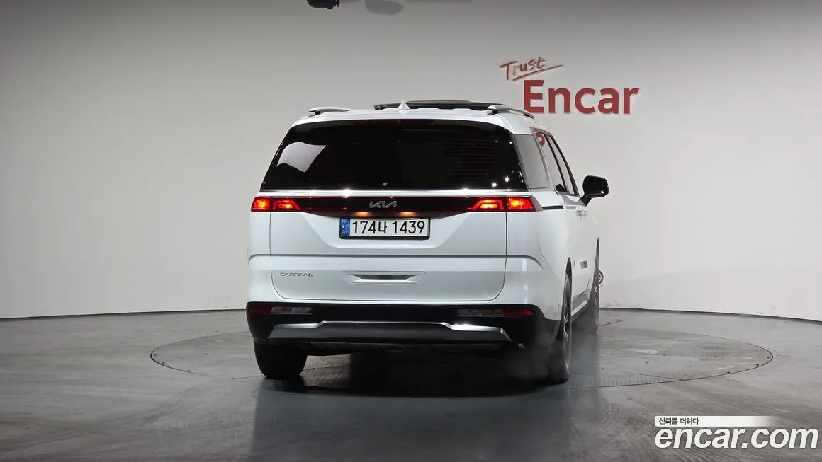 Kia Carnival 2023 из KR, фото 3