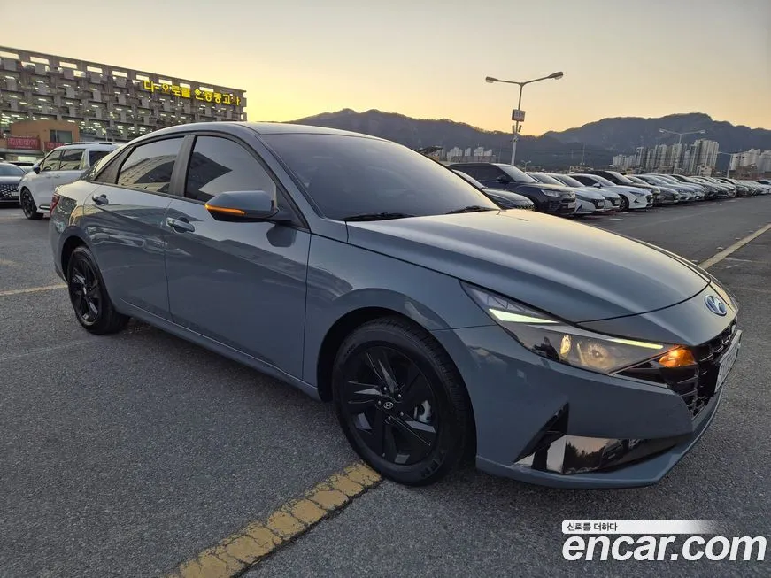 Hyundai AVANTE — фото 2
