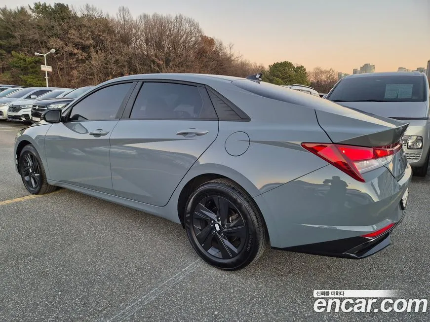 Hyundai AVANTE — фото 4
