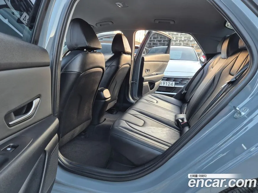 Hyundai AVANTE — фото 9