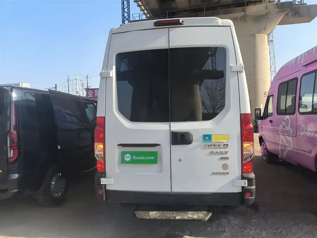 IVECO Ousheng 2023 из CN, фото 5