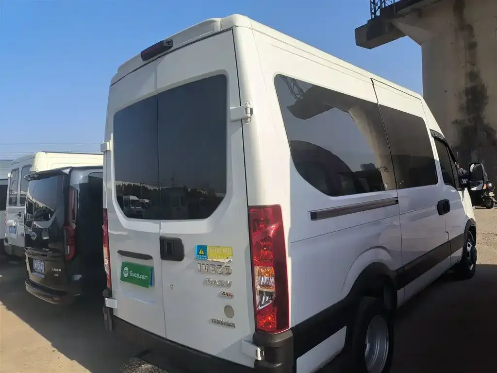 IVECO Ousheng 2023 из CN, фото 3