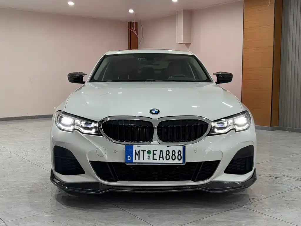 BMW 3 Series 2021 из CN, фото 8