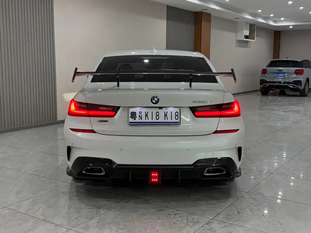 BMW 3 Series 2021 из CN, фото 3