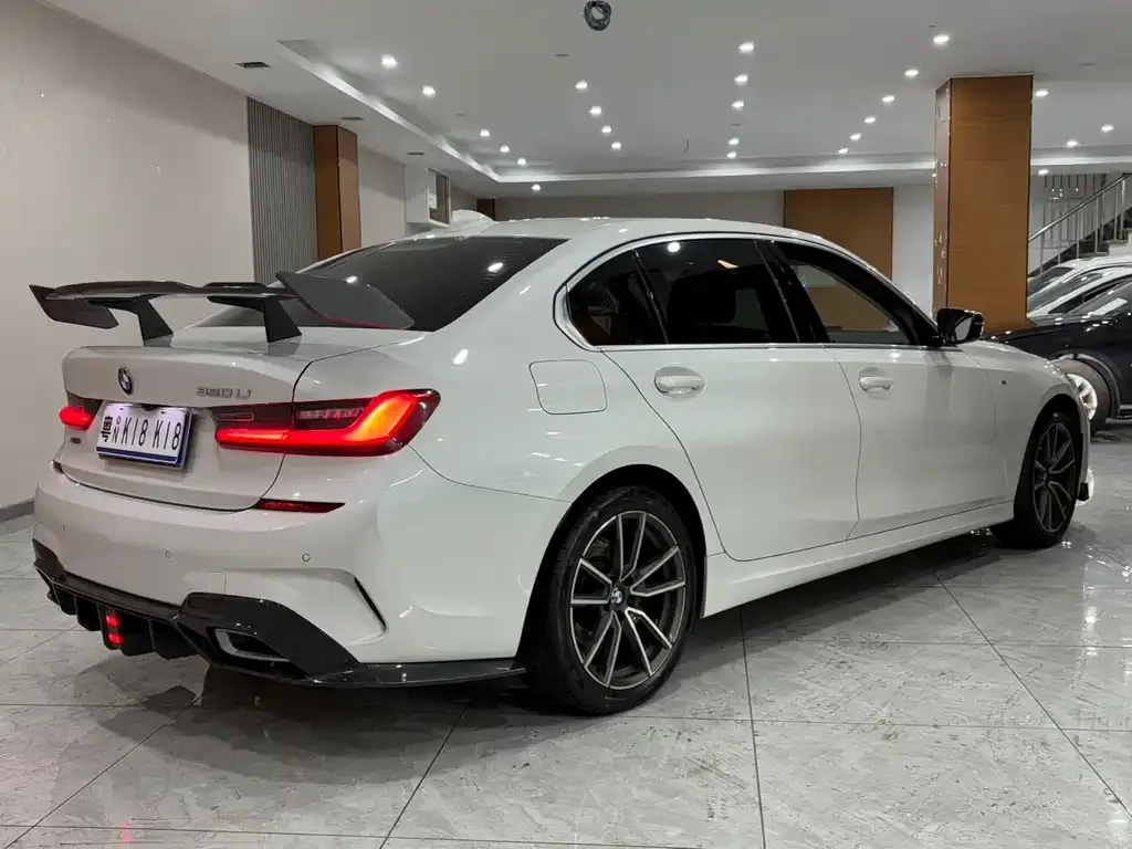 BMW 3 Series 2021 из CN, фото 4