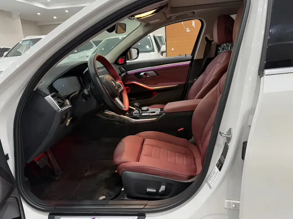 BMW 3 Series 2021 из CN, фото 9