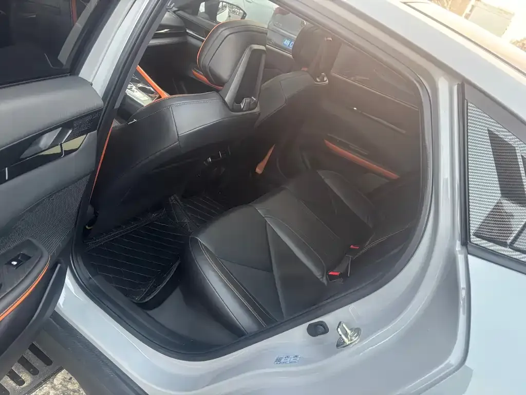 Changan UNI-V 2023 из CN, фото 9