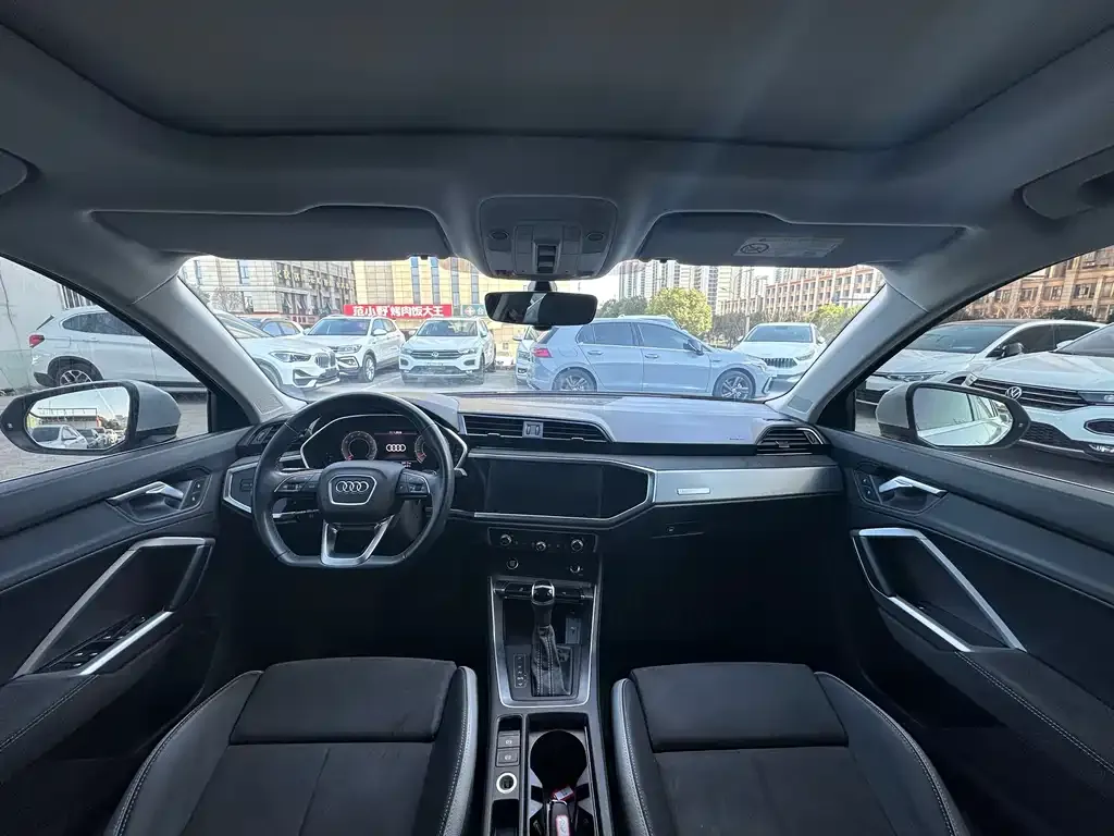 Audi Q3 2023 из CN, фото 6