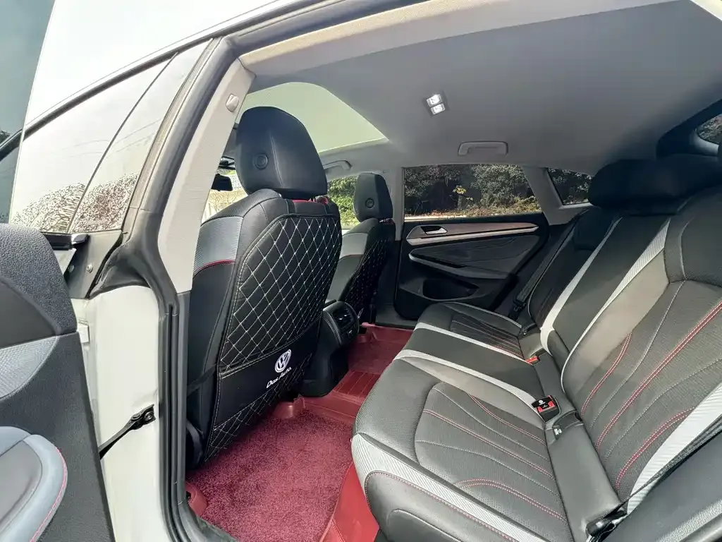 Volkswagen Lamando 2024 из CN, фото 3