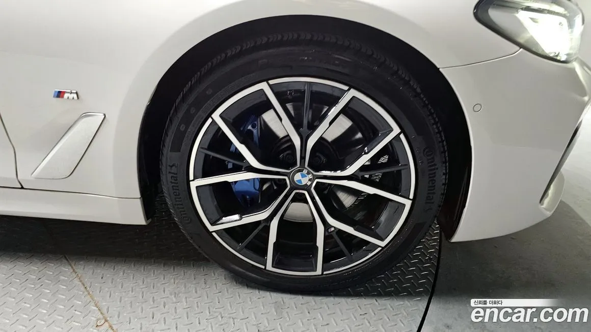 BMW 5-Series 2022 из KR, фото 10