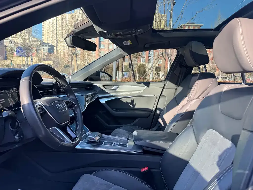 Audi A6L 2021 из CN, фото 9