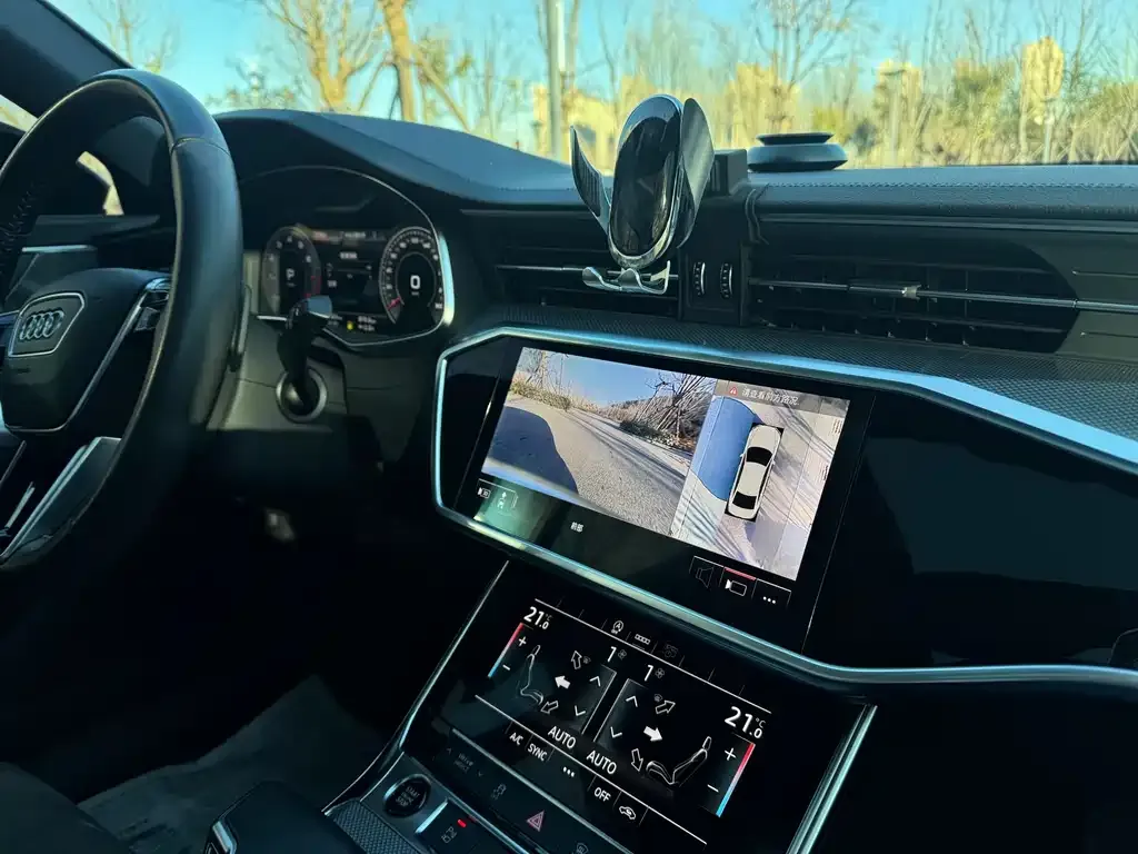 Audi A6L 2021 из CN, фото 10