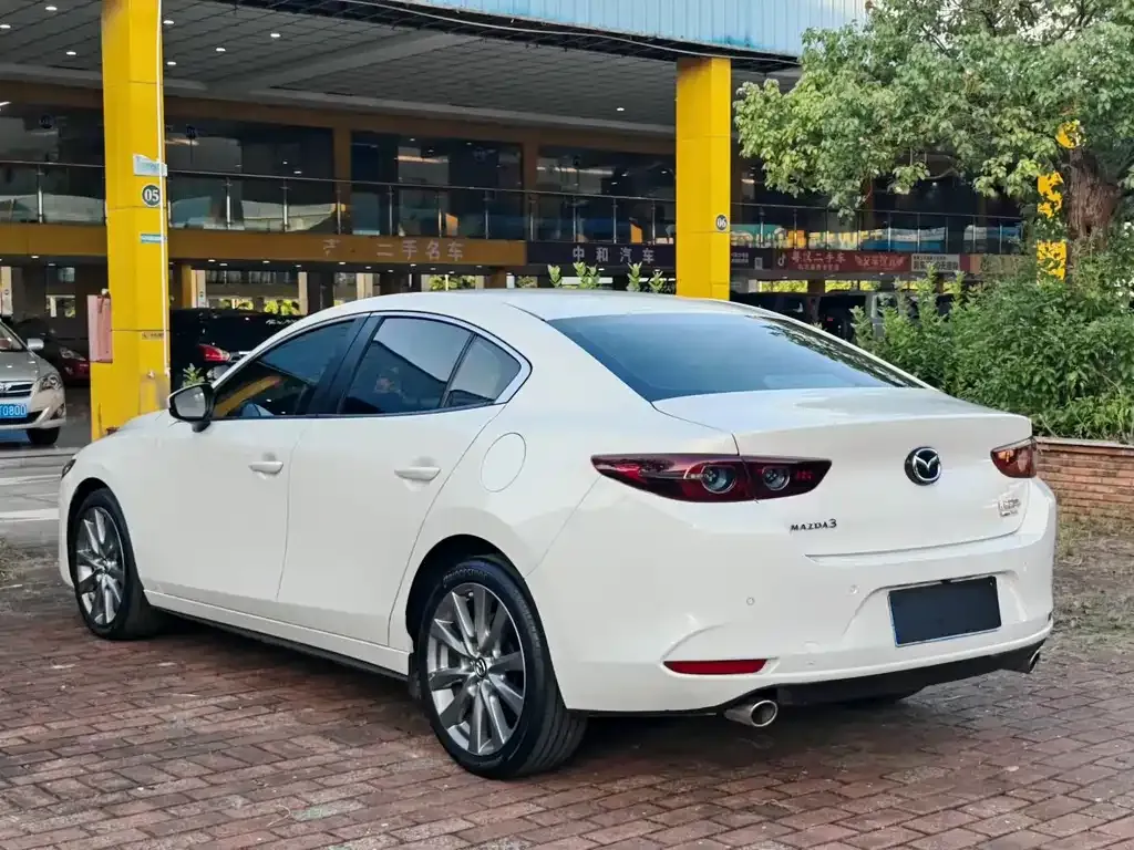 Mazda 3 Axela 2024 из CN, фото 4