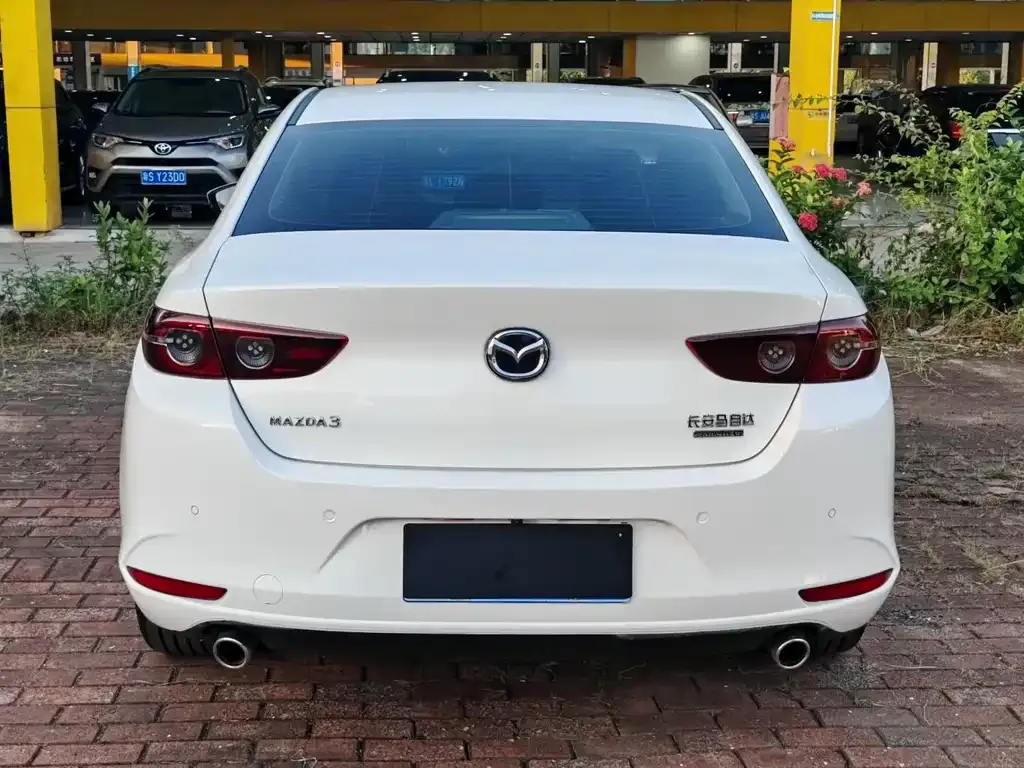 Mazda 3 Axela 2024 из CN, фото 5