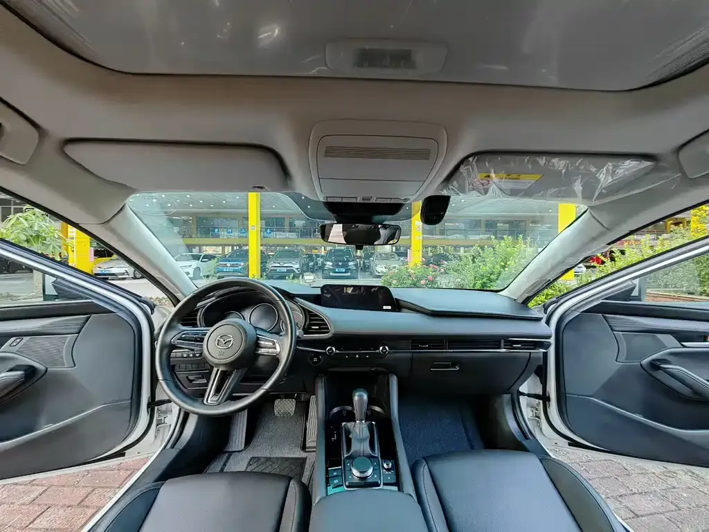 Mazda 3 Axela 2024 из CN, фото 8