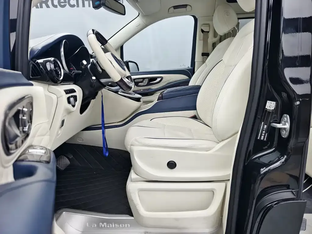 Mercedes-Benz V-Class 2022 из CN, фото 10