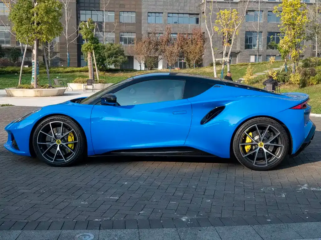 Lotus Emira 2023 из CN, фото 2