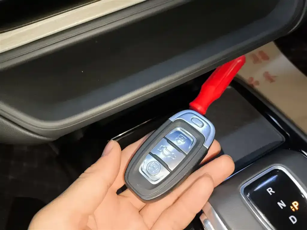 Hongqi E-QM5 2025 из CN, фото 2