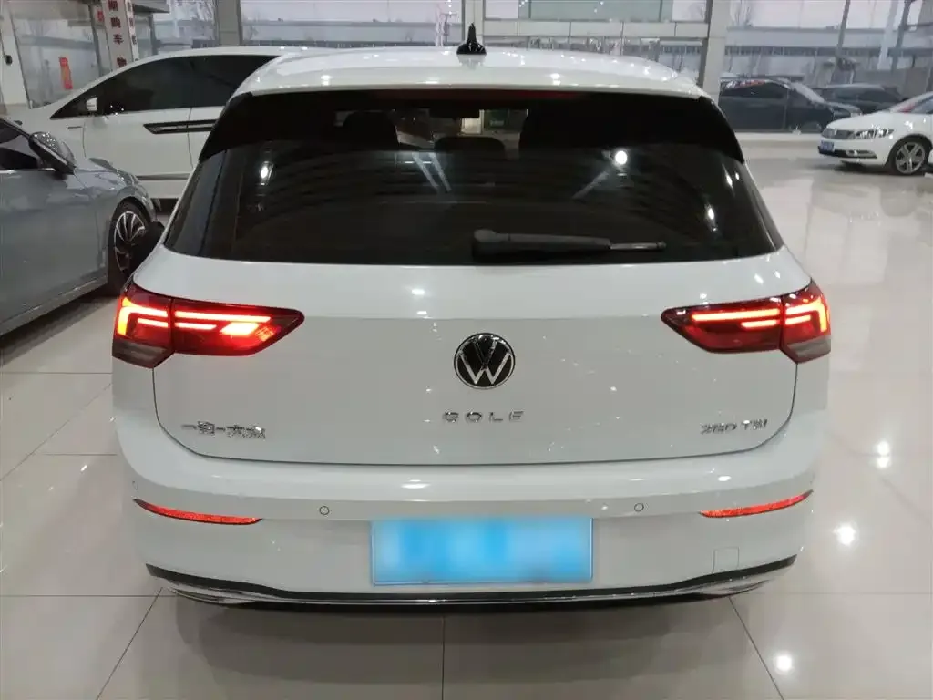 Volkswagen Golf 2022 из CN, фото 2