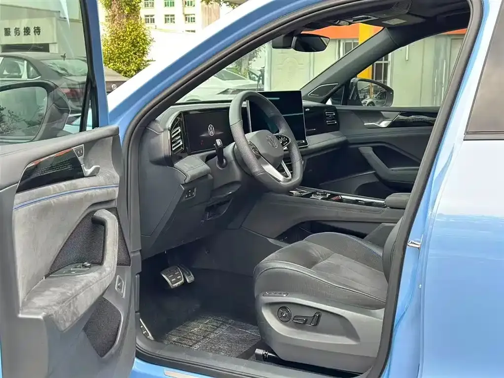 Volkswagen Tiguan L 2024 из CN, фото 2