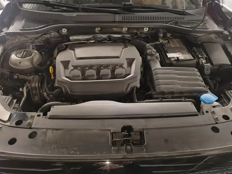 Volkswagen Passat 2023 из CN, фото 8