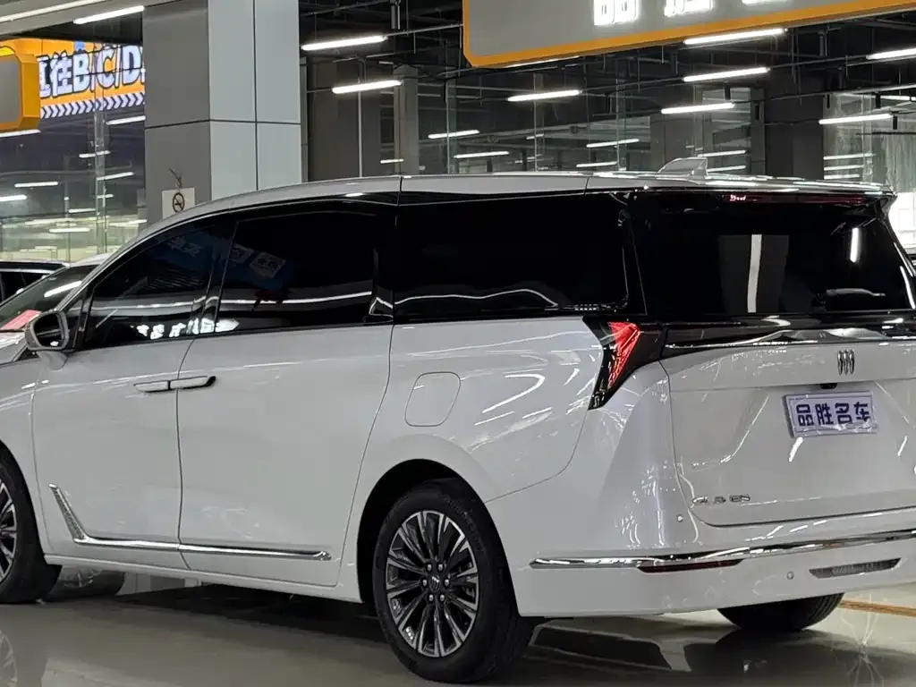 Buick GL8 2025 из CN, фото 8