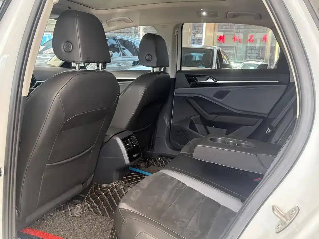 Volkswagen Sagitar 2021 из CN, фото 3