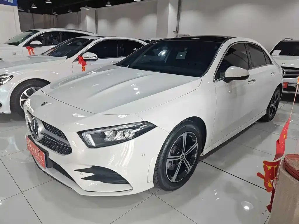 Mercedes-Benz A-Class 2023 из CN, фото 1