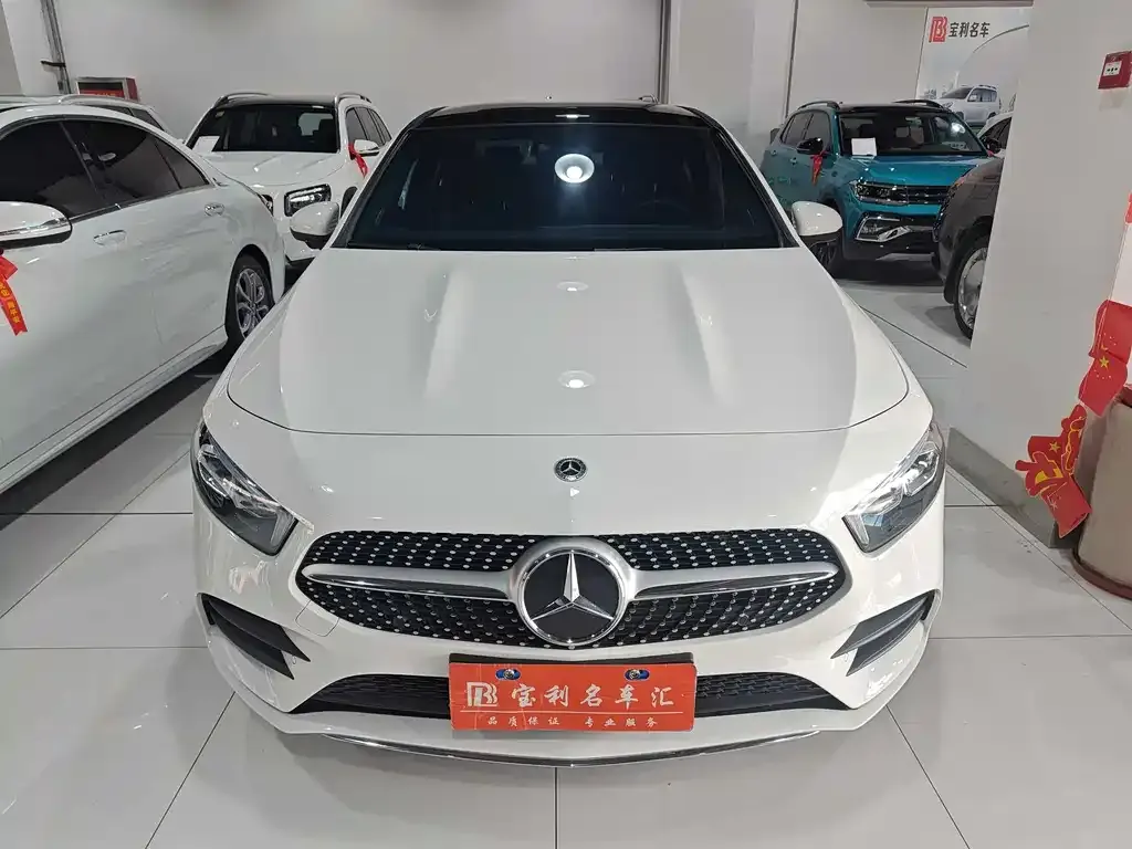 Mercedes-Benz A-Class 2023 из CN, фото 2