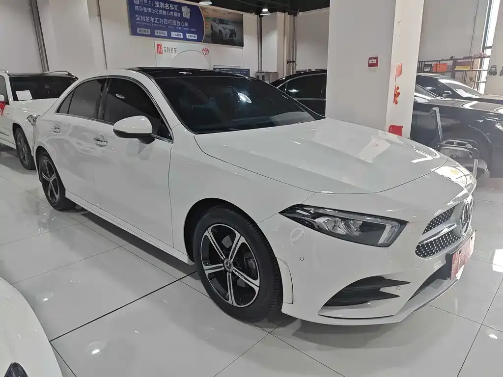 Mercedes-Benz A-Class 2023 из CN, фото 3