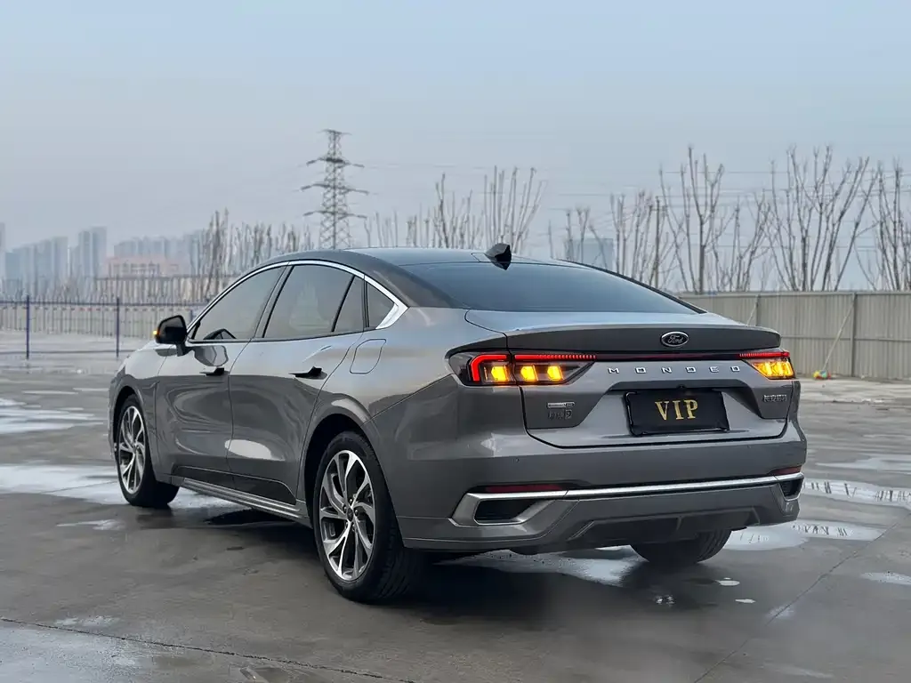 Ford Mondeo 2022 из CN, фото 2