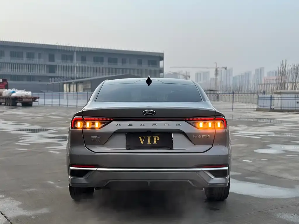 Ford Mondeo 2022 из CN, фото 7