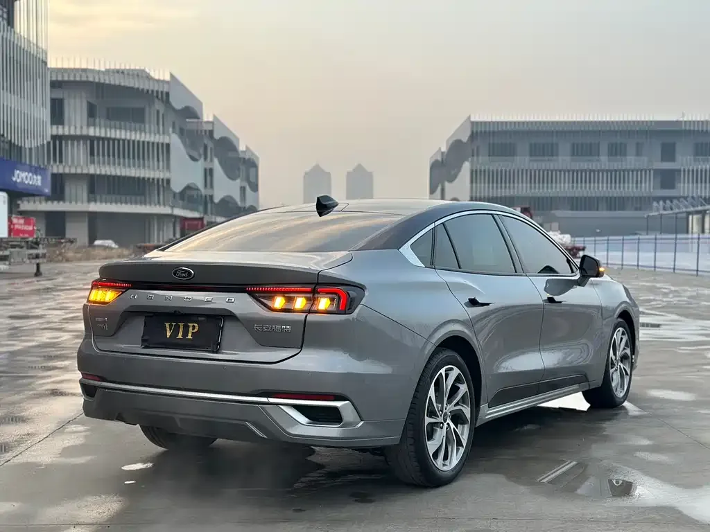 Ford Mondeo 2022 из CN, фото 4