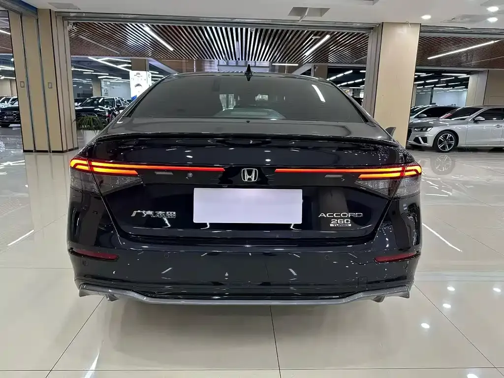 Honda Accord 2024 из CN, фото 3