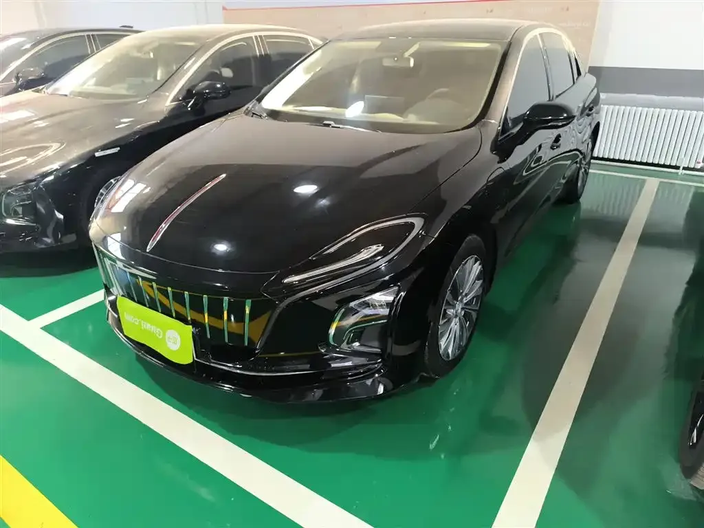 Hongqi E-QM5 2024 из CN, фото 6