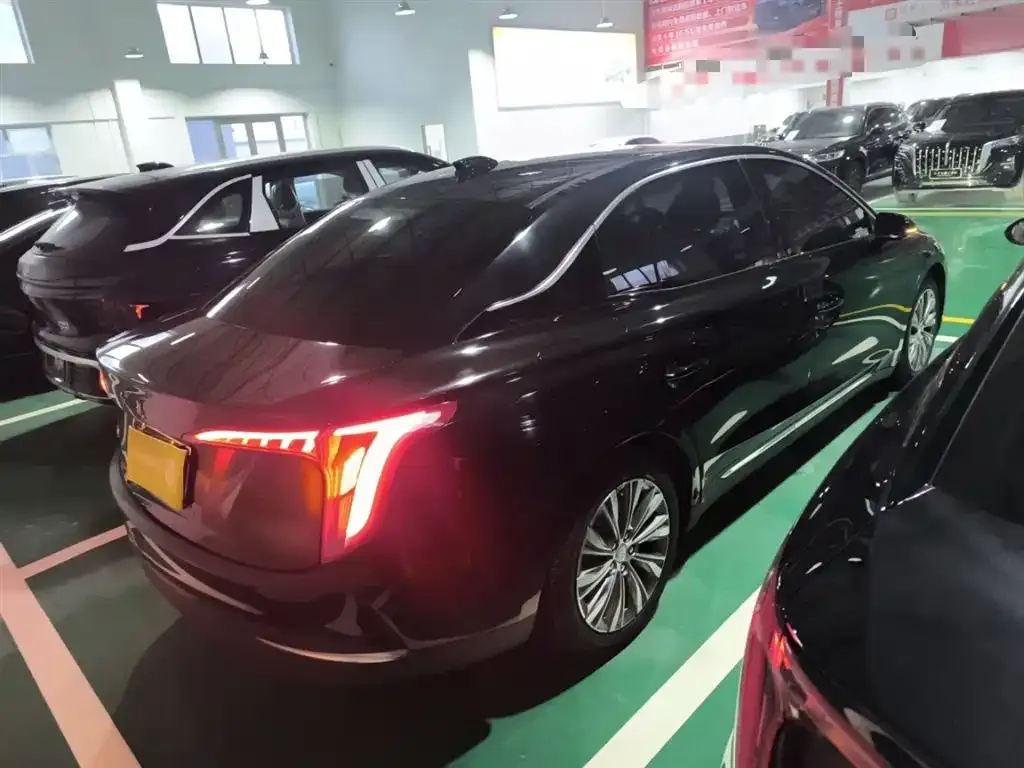 Hongqi E-QM5 2024 из CN, фото 4
