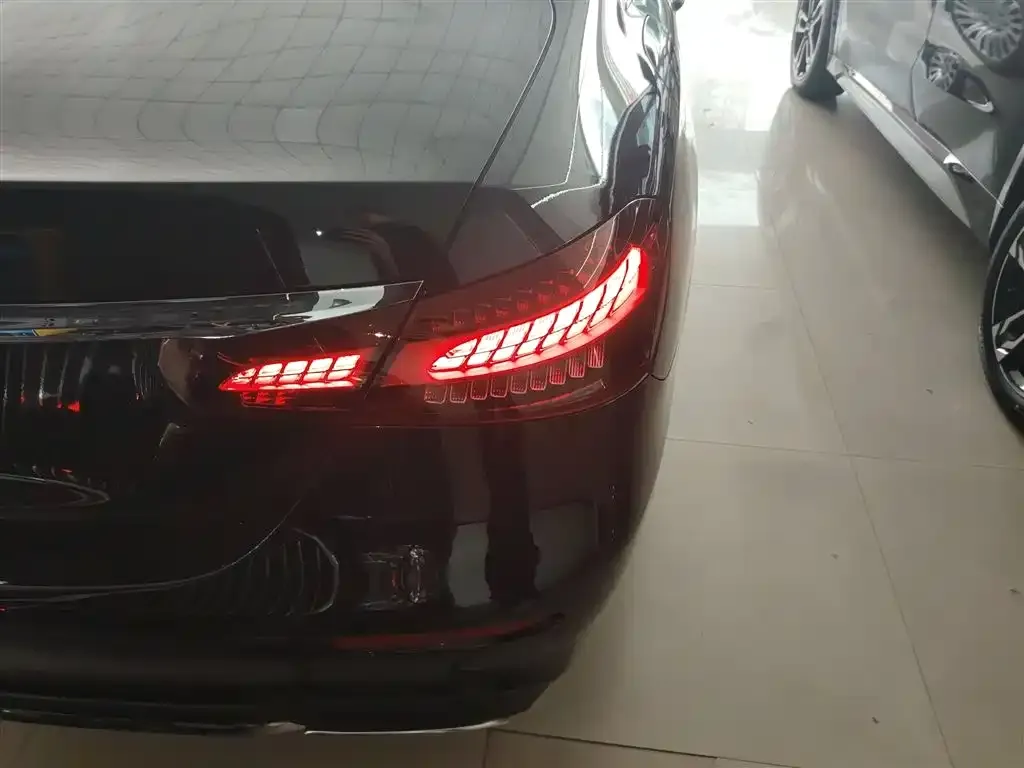 Mercedes-Benz E-Class 2022 из CN, фото 2