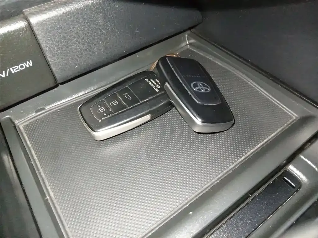 Toyota Camry 2022 из CN, фото 7