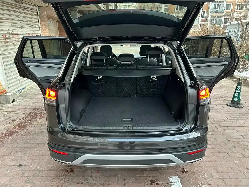 Volkswagen Tayron 2023 из CN, фото 3