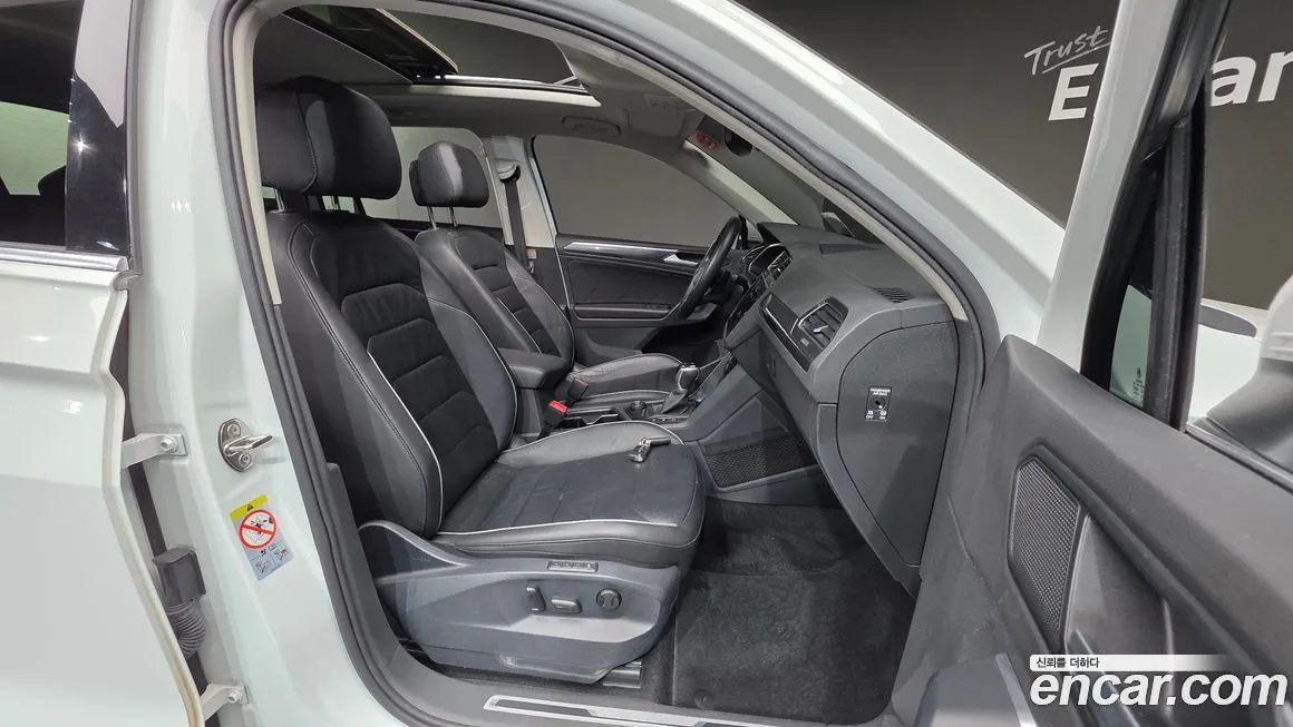 Volkswagen Tiguan 2021 из KR, фото 10