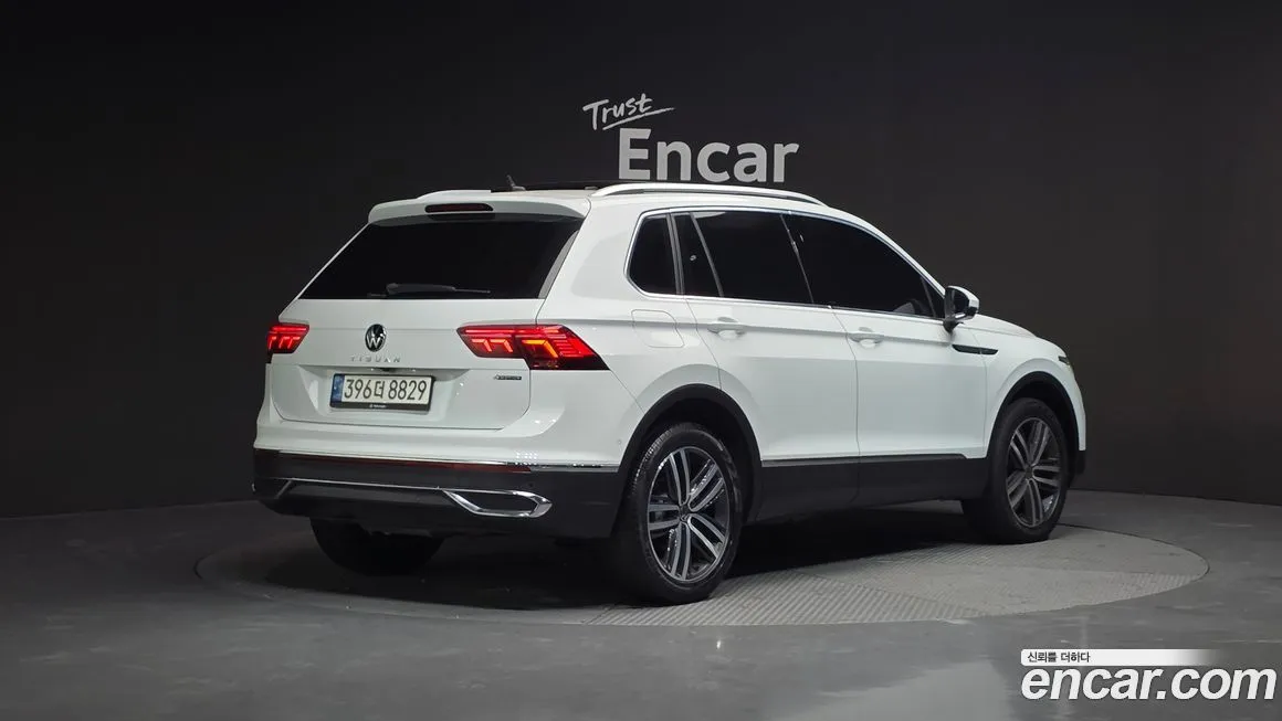 Volkswagen Tiguan 2021 из KR, фото 2