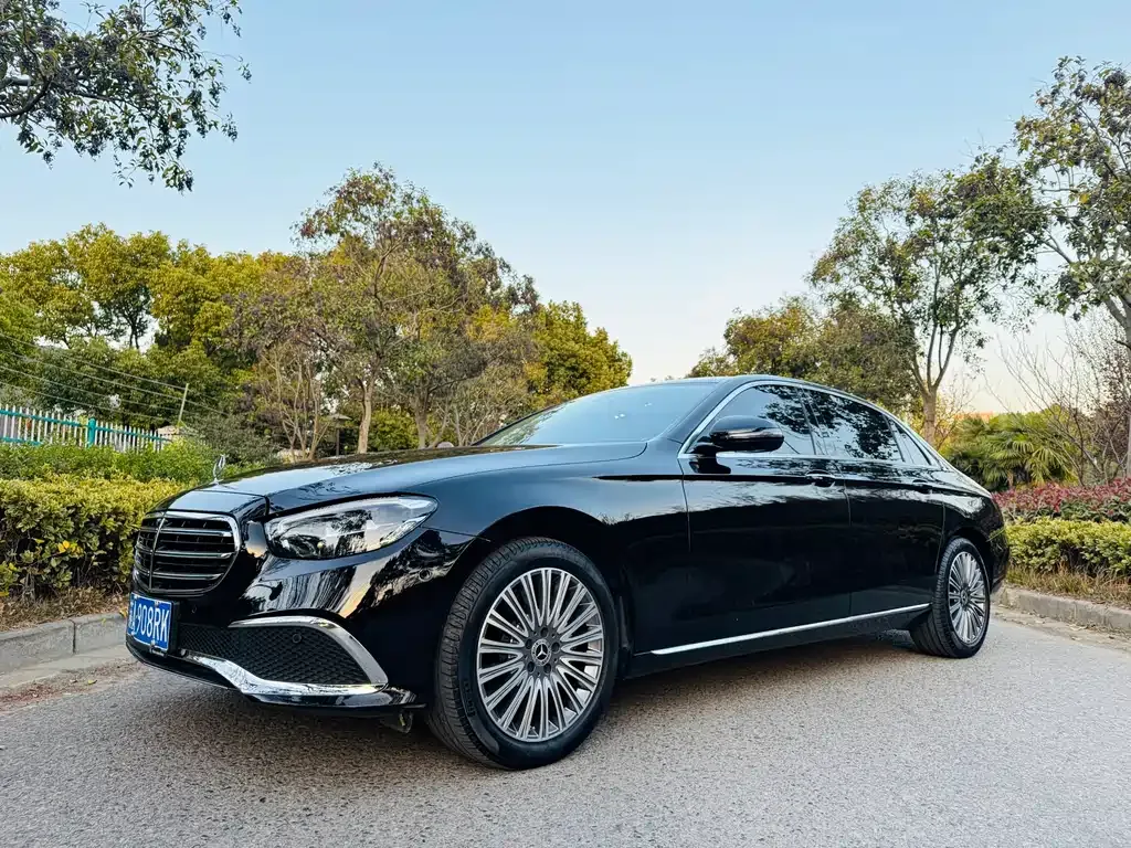 Mercedes-Benz E-Class 2023 из CN, фото 1