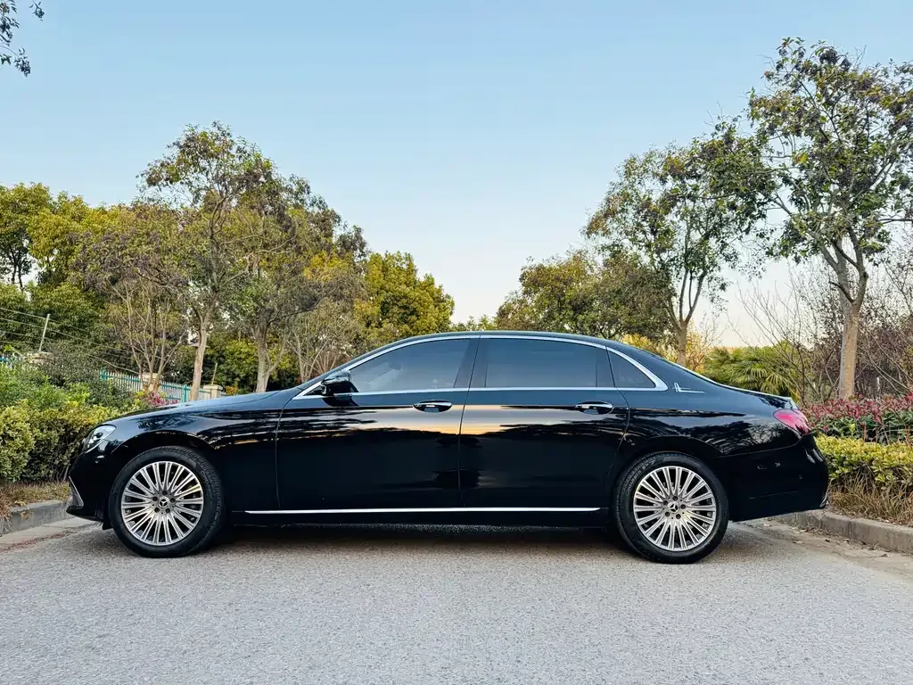 Mercedes-Benz E-Class 2023 из CN, фото 4